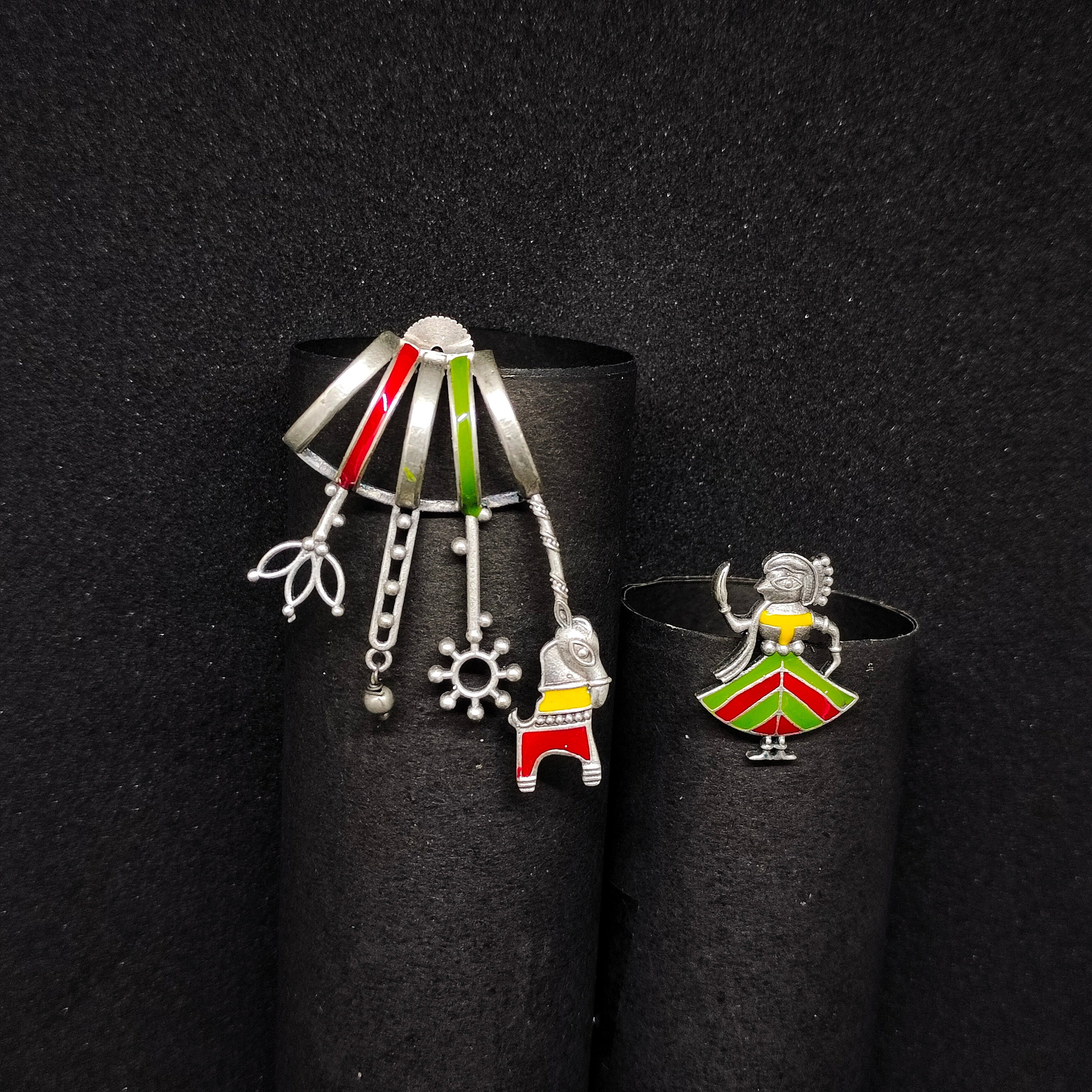 Kolu Studs