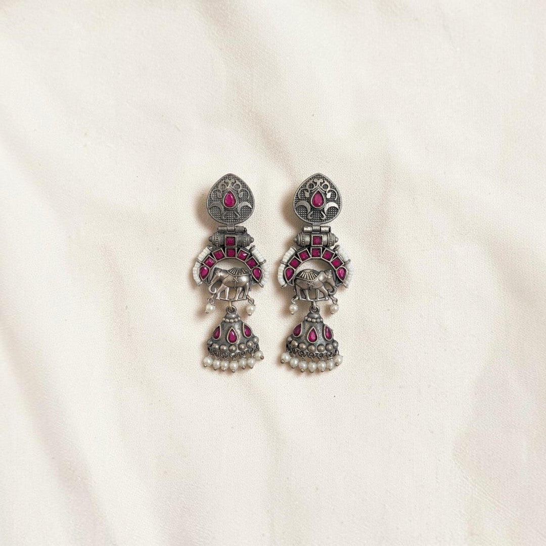 Madhuri Danglers