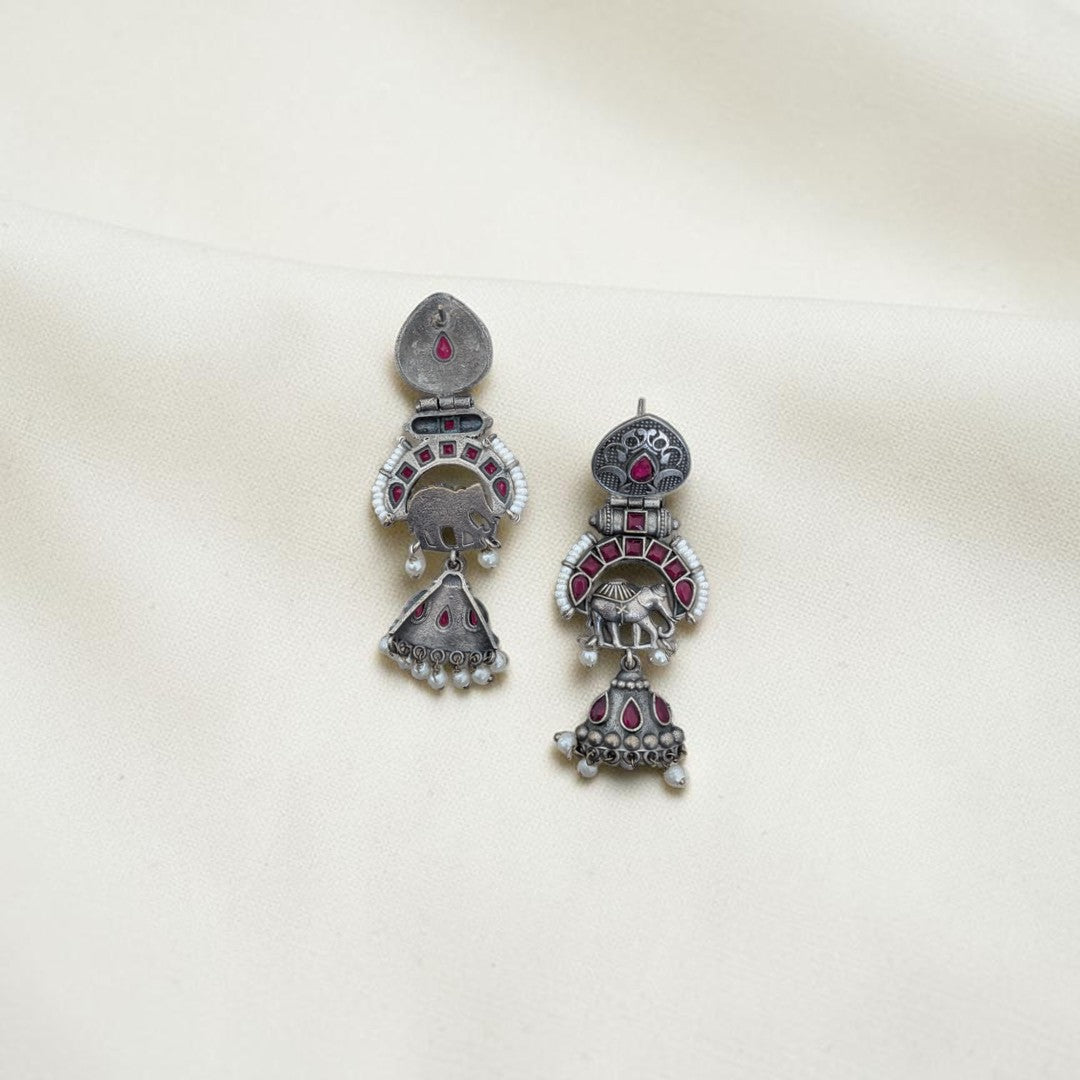 Madhuri Danglers