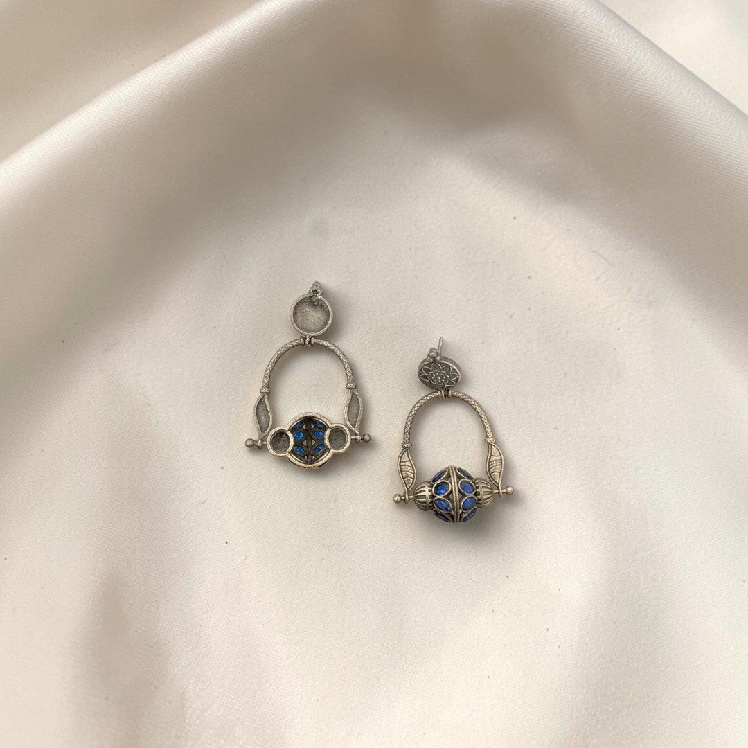 Sphere Danglers