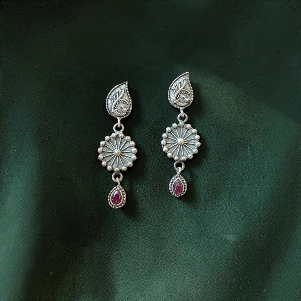 Three-tiered Danglers