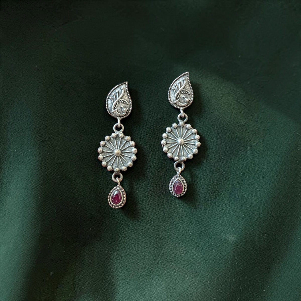 Three-tiered Danglers